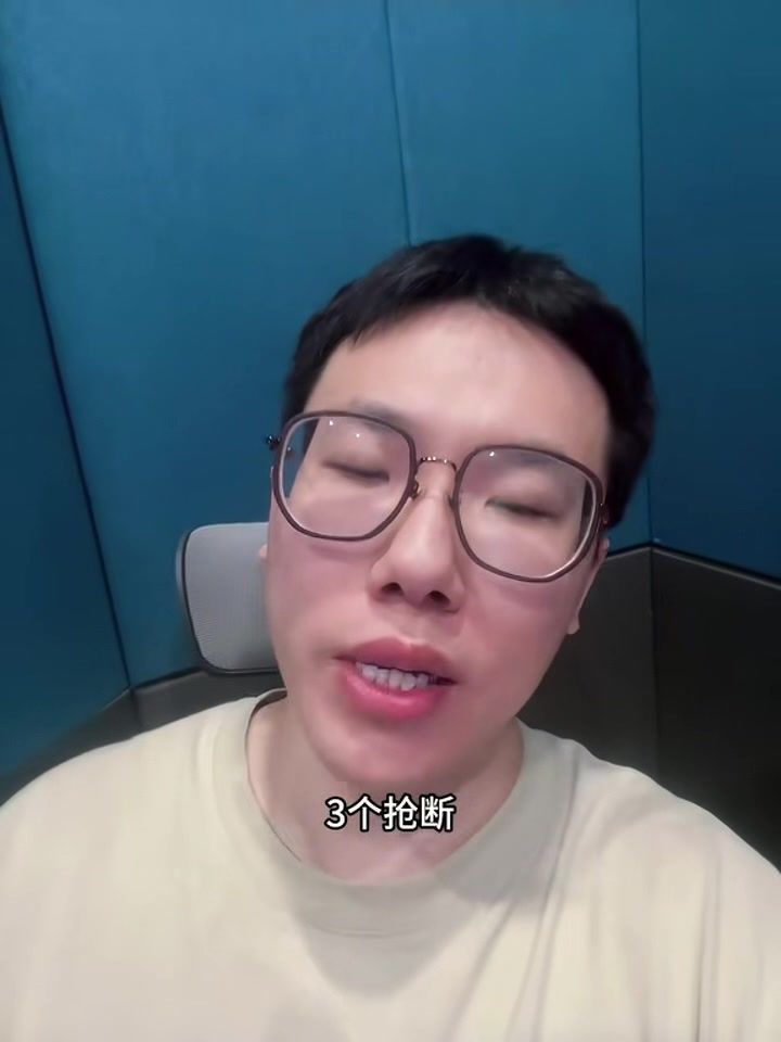 🤔孔祥宇：弗拉格首秀顶住了对抗压力&amp;打得算是出色 他还很年轻