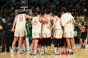 正式开启欧洲拉练！探长：中国男篮团队已平安抵达西班牙马德里